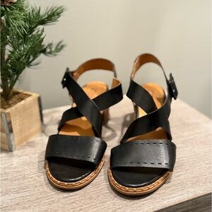 Pikolinos Blanes Black Women's Shoe. Size 38 (7.5).